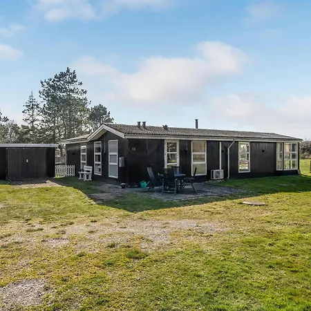Сasa de vacaciones Three-bedroom In Millinge
