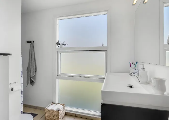 Сasa de vacaciones Three-bedroom In *