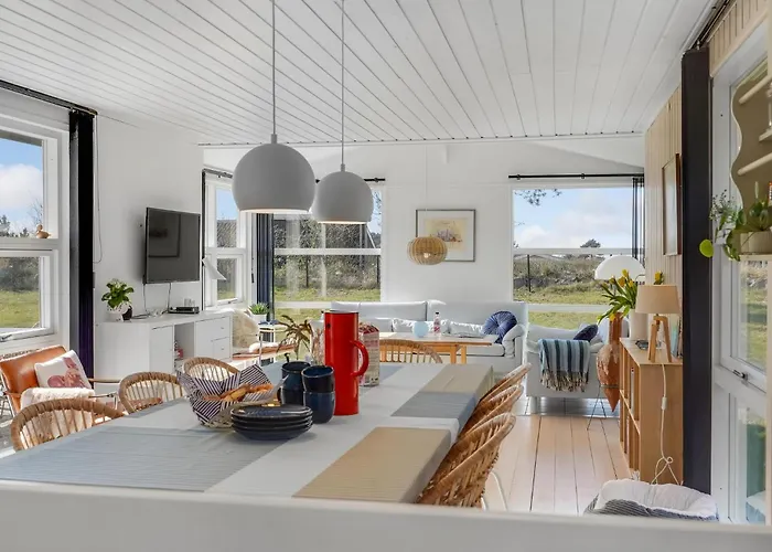 Ferienhaus Three-bedroom In *